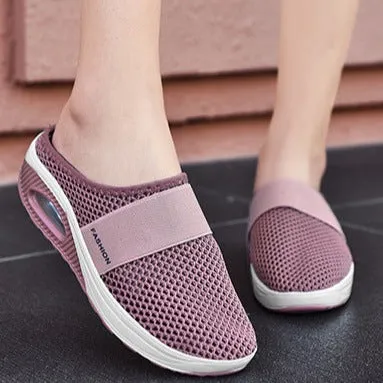 Air-cushioned slip-on walking shoes