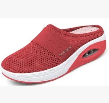 Air-cushioned slip-on walking shoes
