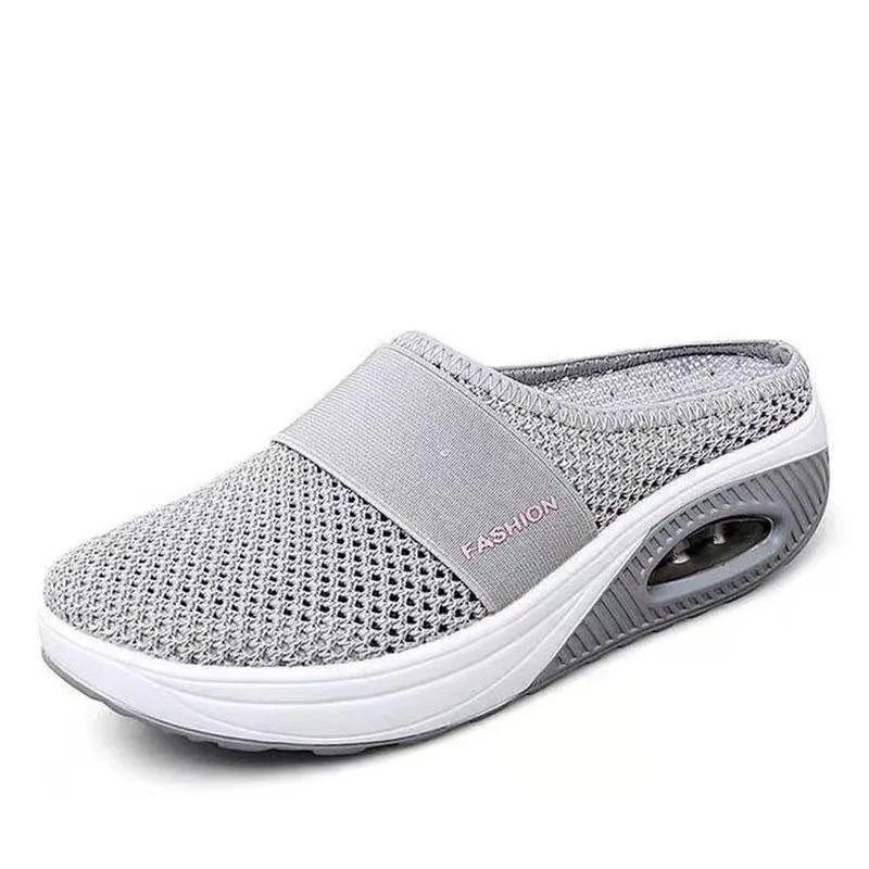 Air-cushioned slip-on walking shoes
