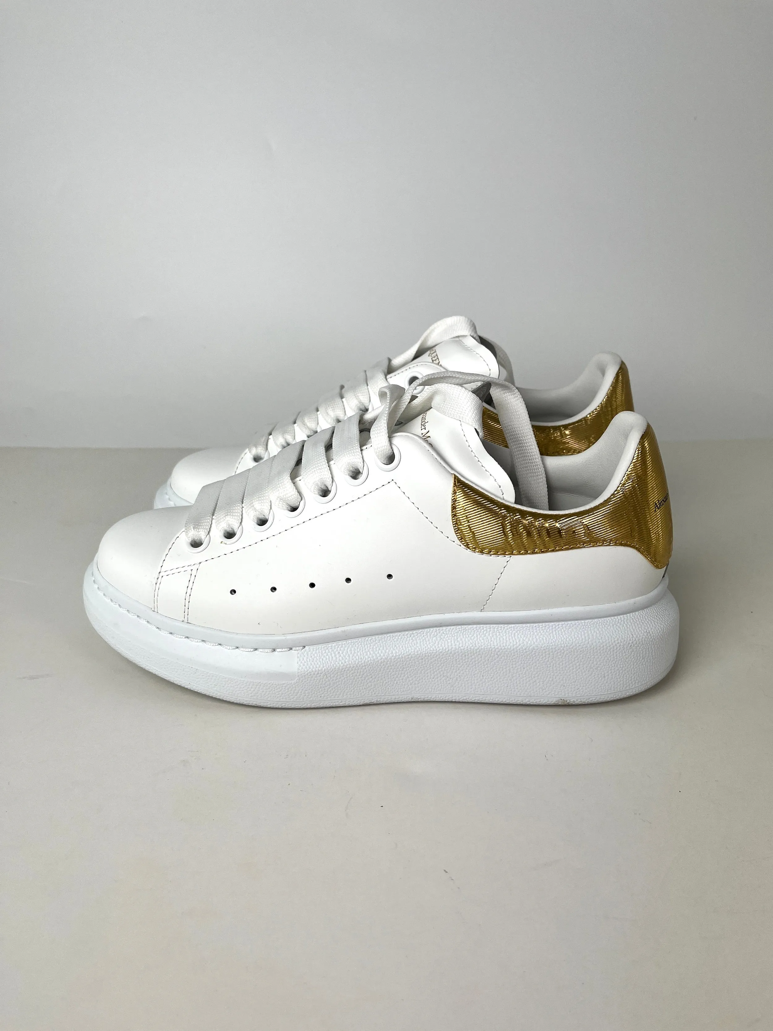 Alexander McQueen Larry White Gold Leather Platform Sneakers 38.5 7