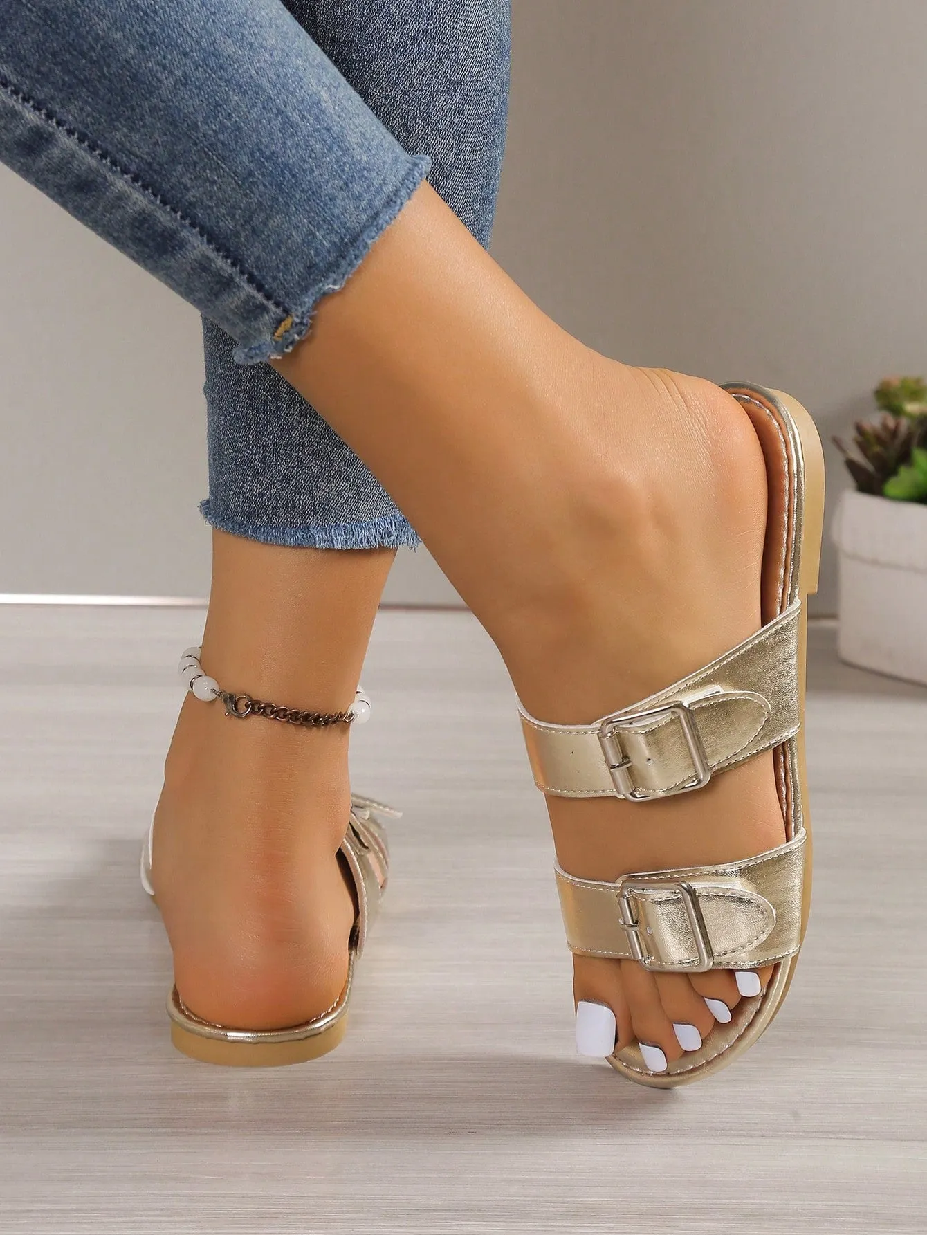 Double Metal Buckle Round Toe Comfortable Outdoor Casual Flat Slippers