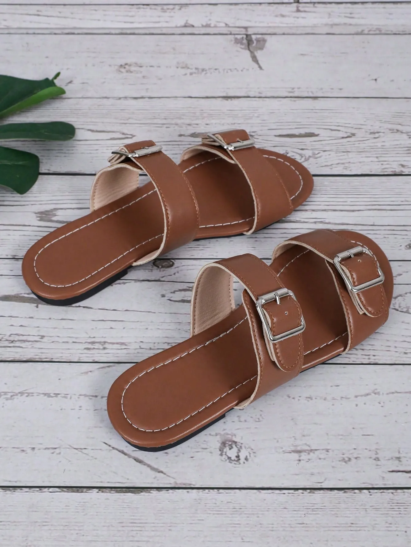 Double Metal Buckle Round Toe Comfortable Outdoor Casual Flat Slippers
