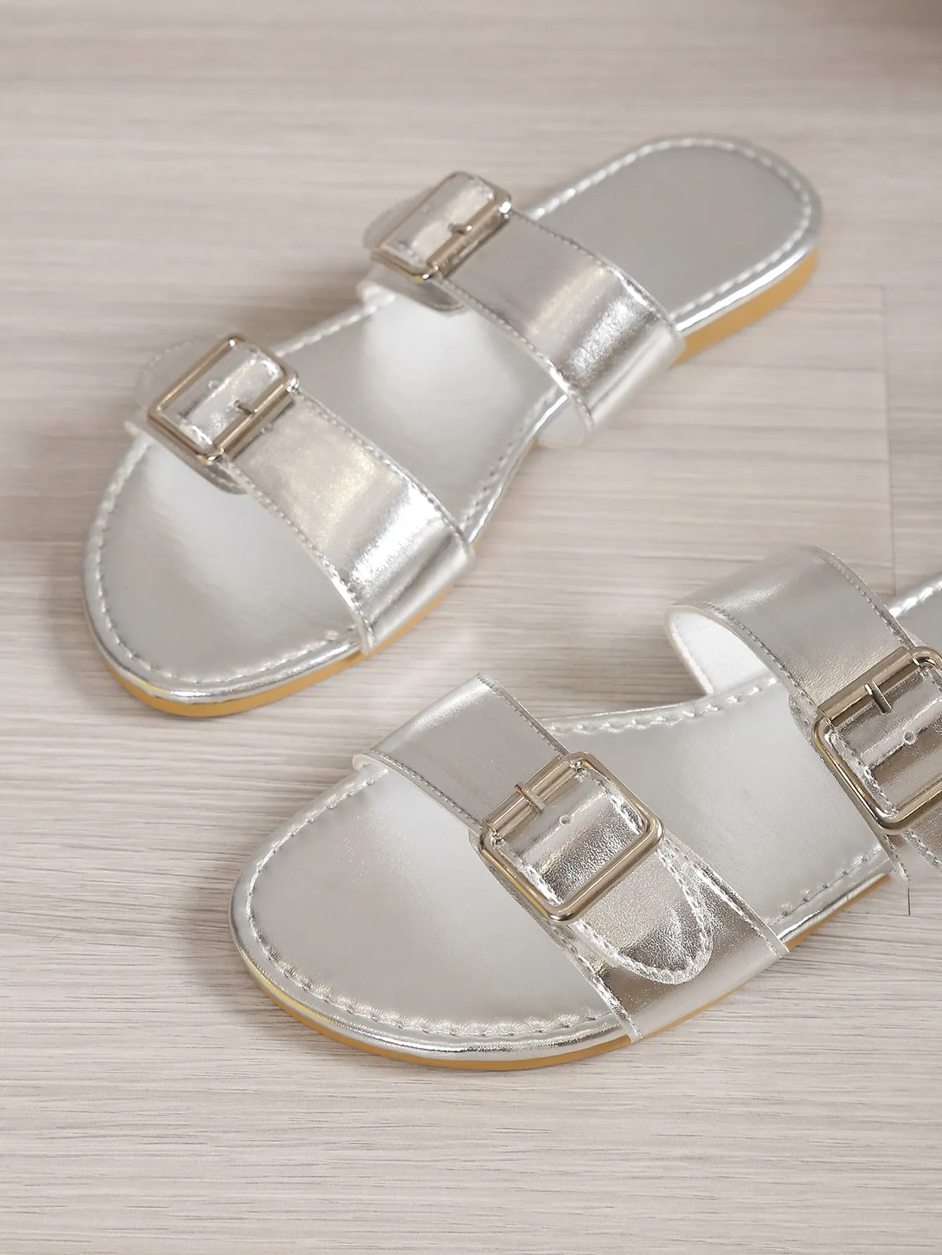Double Metal Buckle Round Toe Comfortable Outdoor Casual Flat Slippers