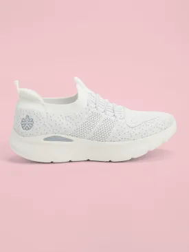 EZ  Fuzzy Women's Walking Shoes - White