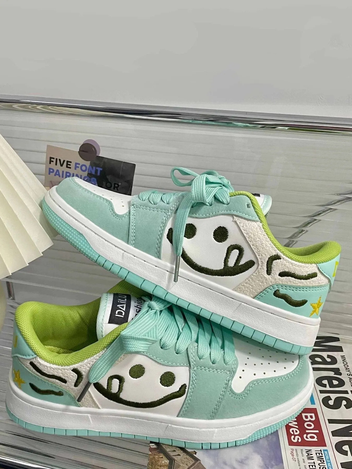 Smiley Skateboarding Shoes - 23464